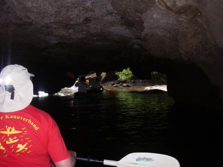 Fahrt durch die Höhle